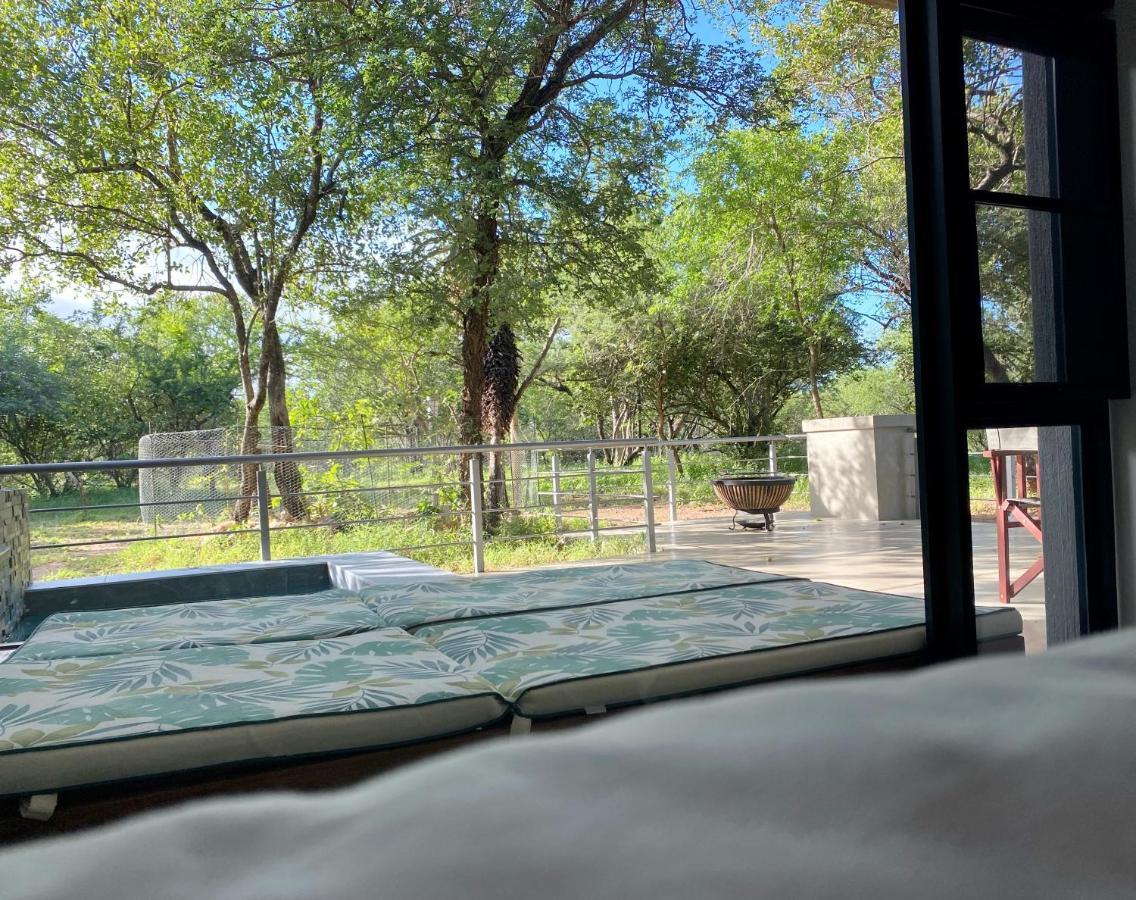 Villa Kruger'S Keep - Luxury Couples Haven Marloth Park Esterno foto