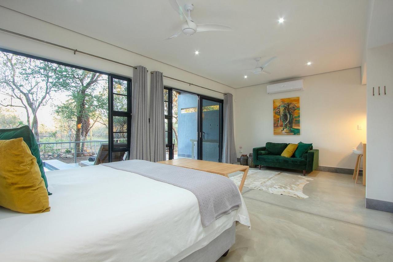Villa Kruger'S Keep - Luxury Couples Haven Marloth Park Esterno foto